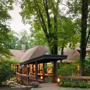 The Inn At Honey Run Millersburg